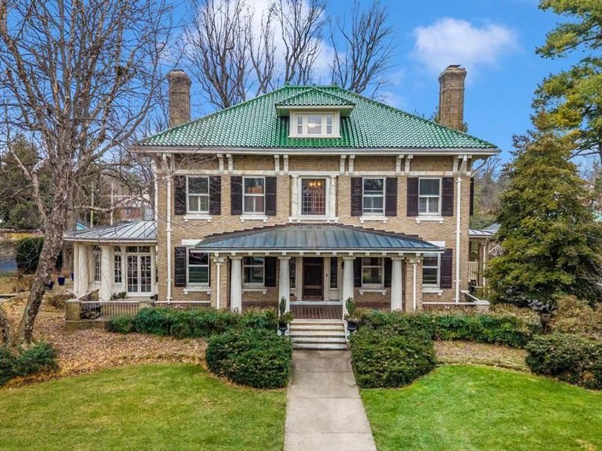 307 Upper College Terrace, Frederick, MD 21701 Main Photo