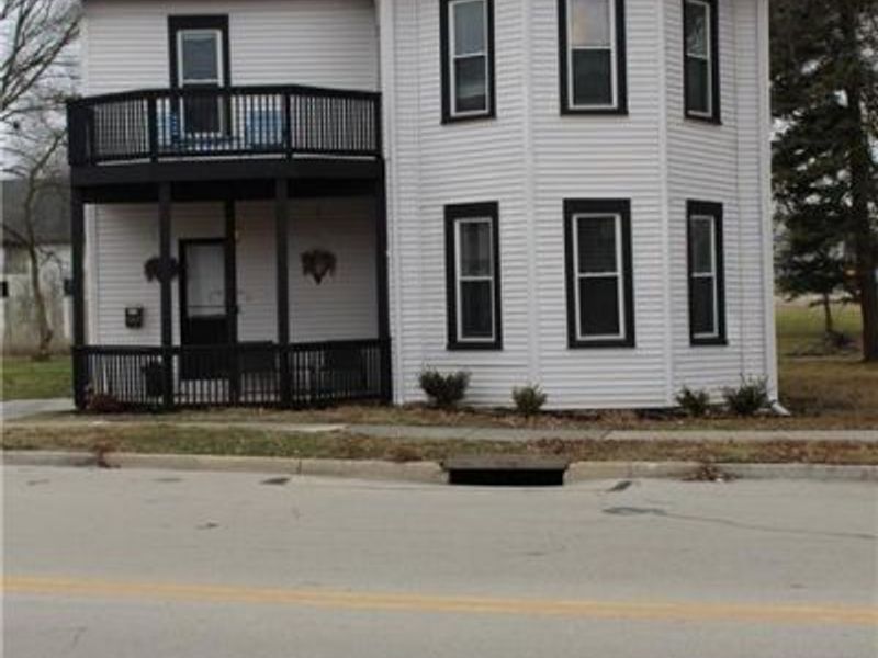 140 N Center Street, Versailles, OH 45380 Photo 2