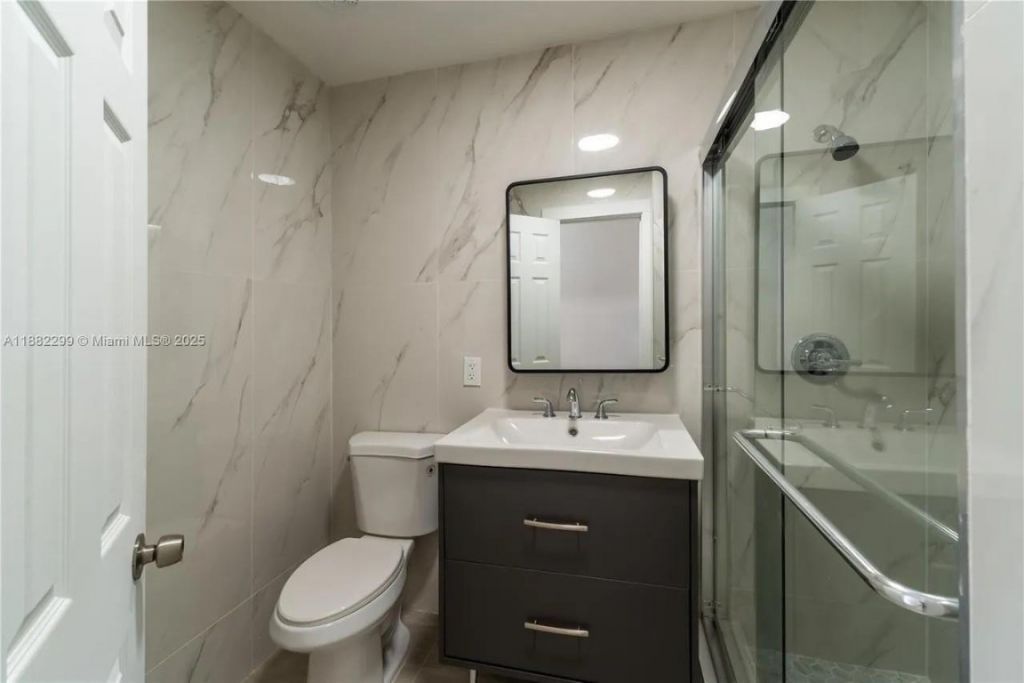 11872 SW 196th Terrace, Miami, FL 33177 Photo