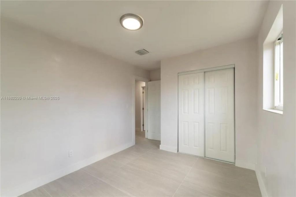 11872 SW 196th Terrace, Miami, FL 33177 Photo