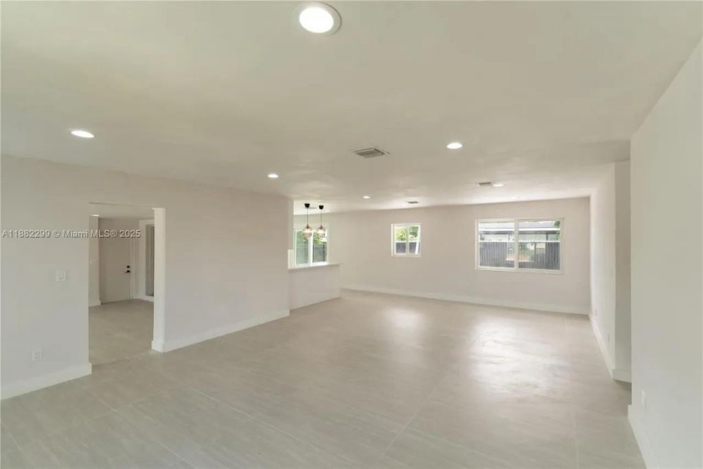 11872 SW 196th Terrace, Miami, FL 33177 Photo