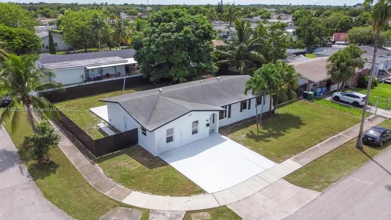 11872 SW 196th Terrace, Miami, FL 33177 Photo