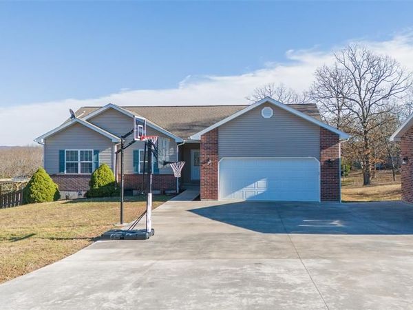 15950 Springhill Drive, Rolla, MO 65401