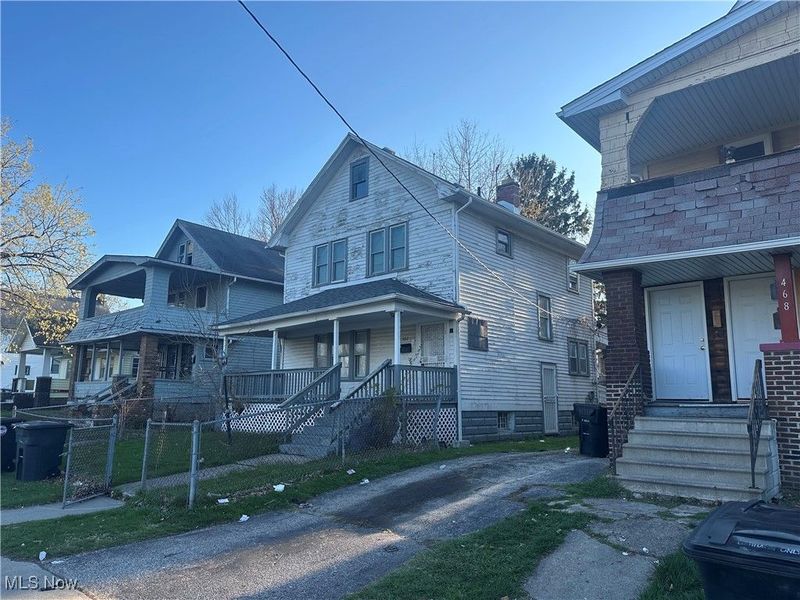 472 E 110th Street, Cleveland, OH 44108 Photo 2