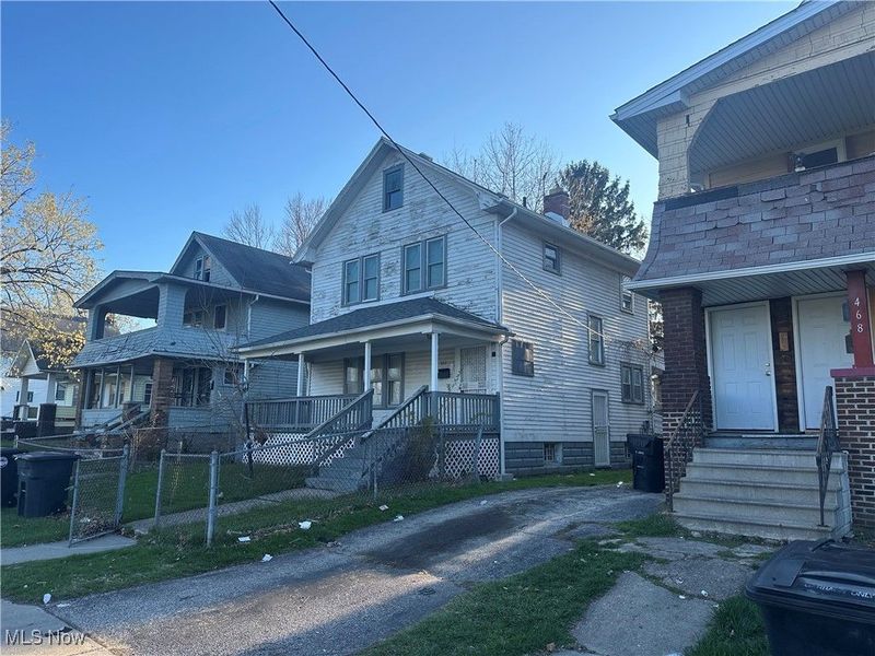 472 E 110th Street, Cleveland, OH 44108 Photo 3