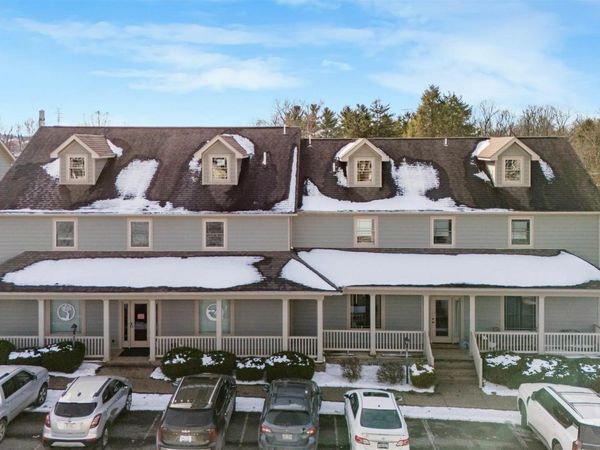 3000 Coombs Farm, Morgantown, WV 26508