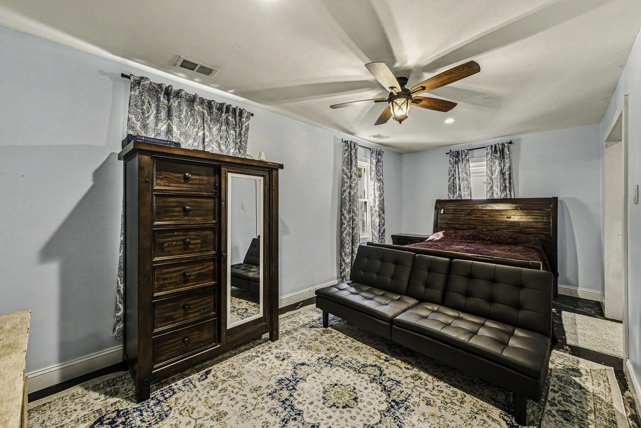 191 Wappoo Road Photo 23