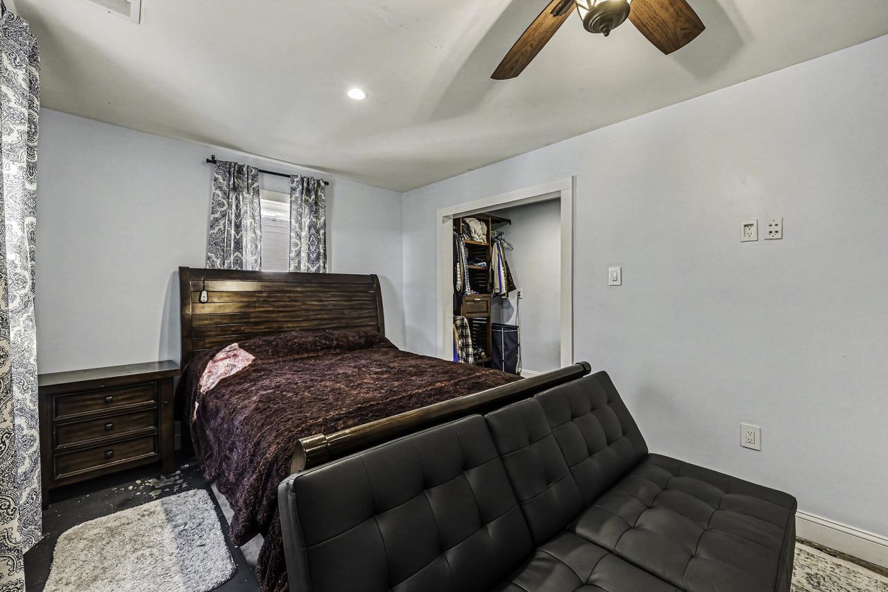 191 Wappoo Road Photo 25