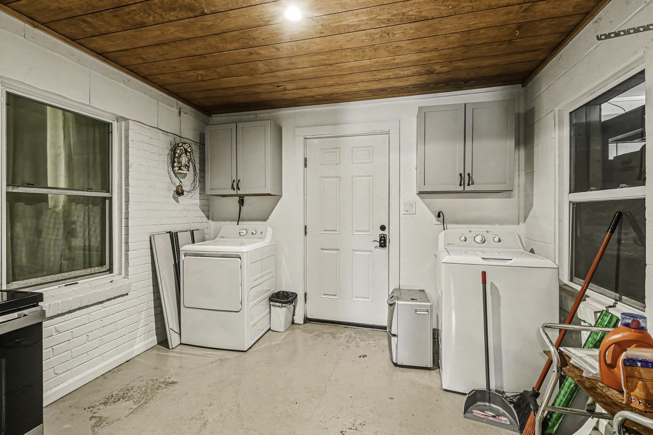 191 Wappoo Road Photo 28