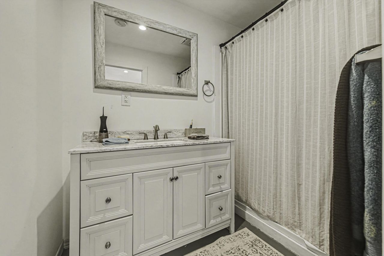 191 Wappoo Road Photo 40