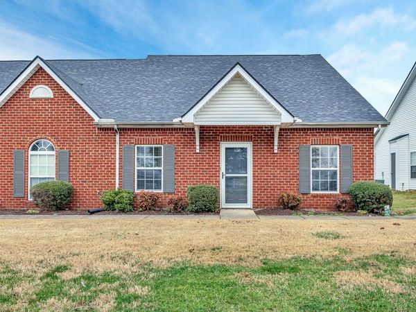 1019 Briggs Ln, Spring Hill, TN 37174