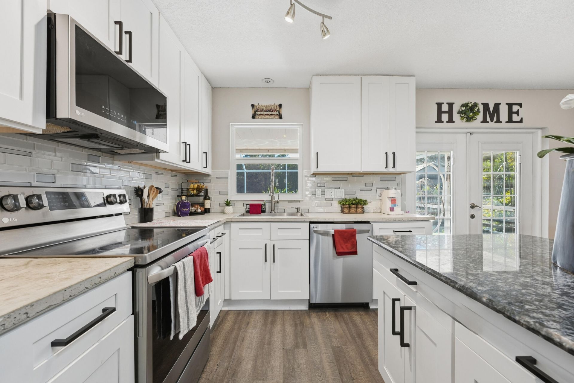 898 SE Evergreen Terrace, Port Saint Lucie, FL 34983 Photo