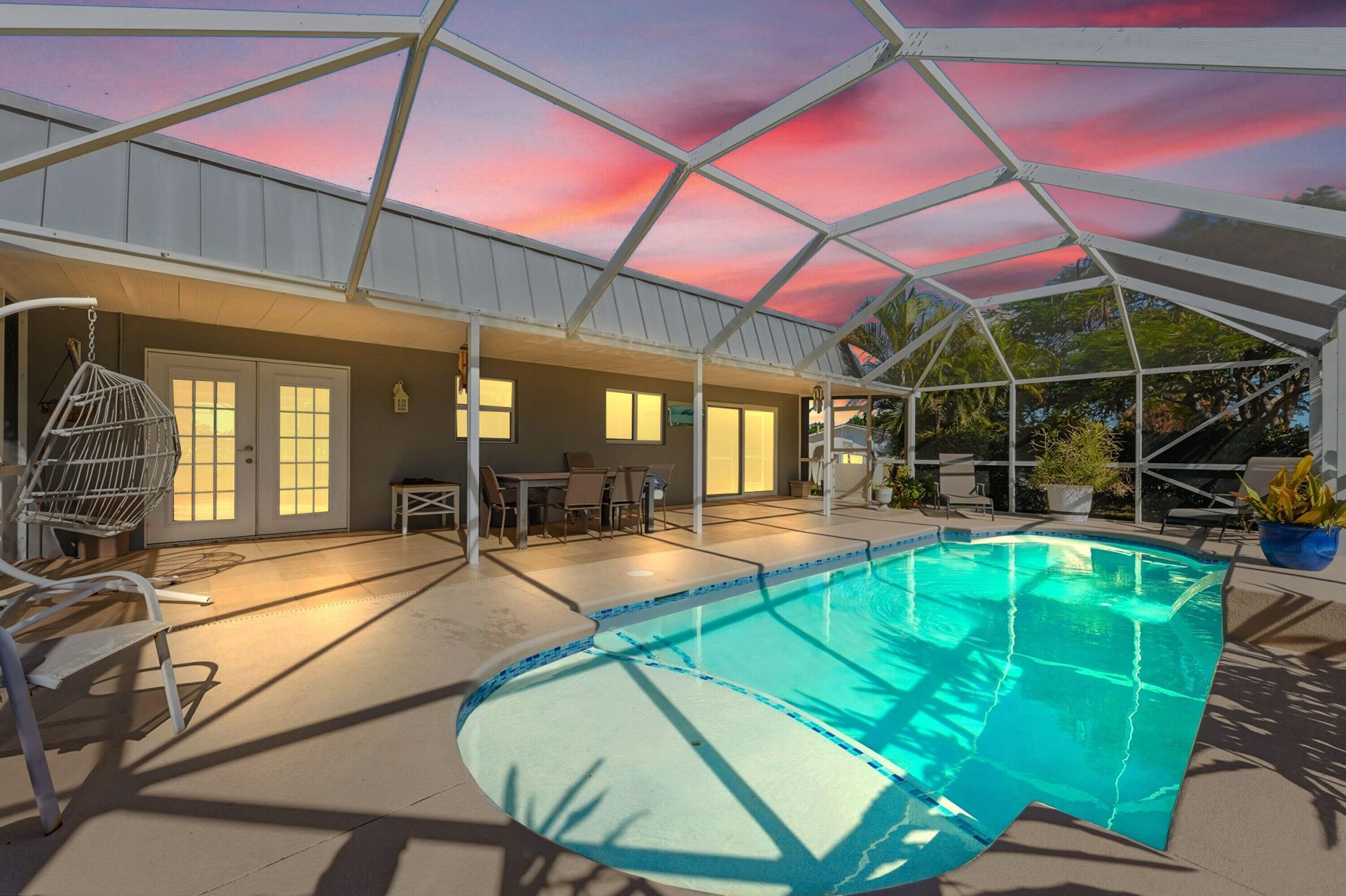 898 SE Evergreen Terrace, Port Saint Lucie, FL 34983 Photo