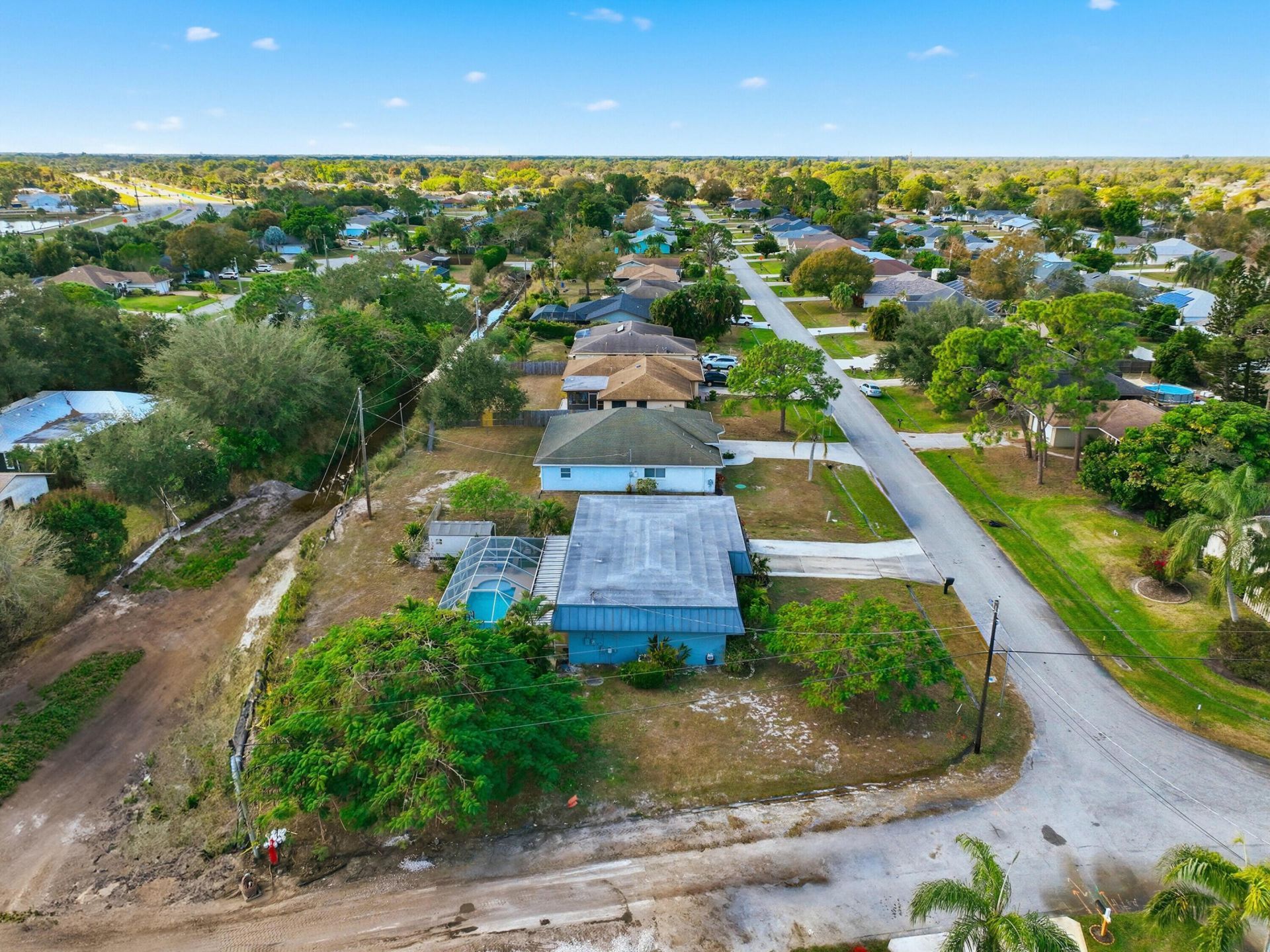 898 SE Evergreen Terrace, Port Saint Lucie, FL 34983 Photo