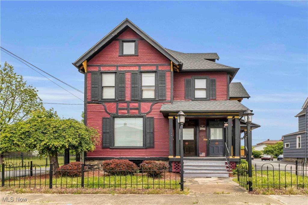 258 Seneca Avenue Ne, Warren, OH 44481 Main Photo