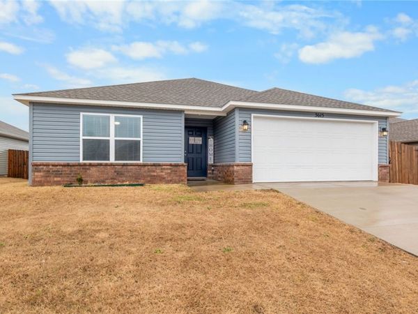 3615 3rd Street, Rogers, AR 72758