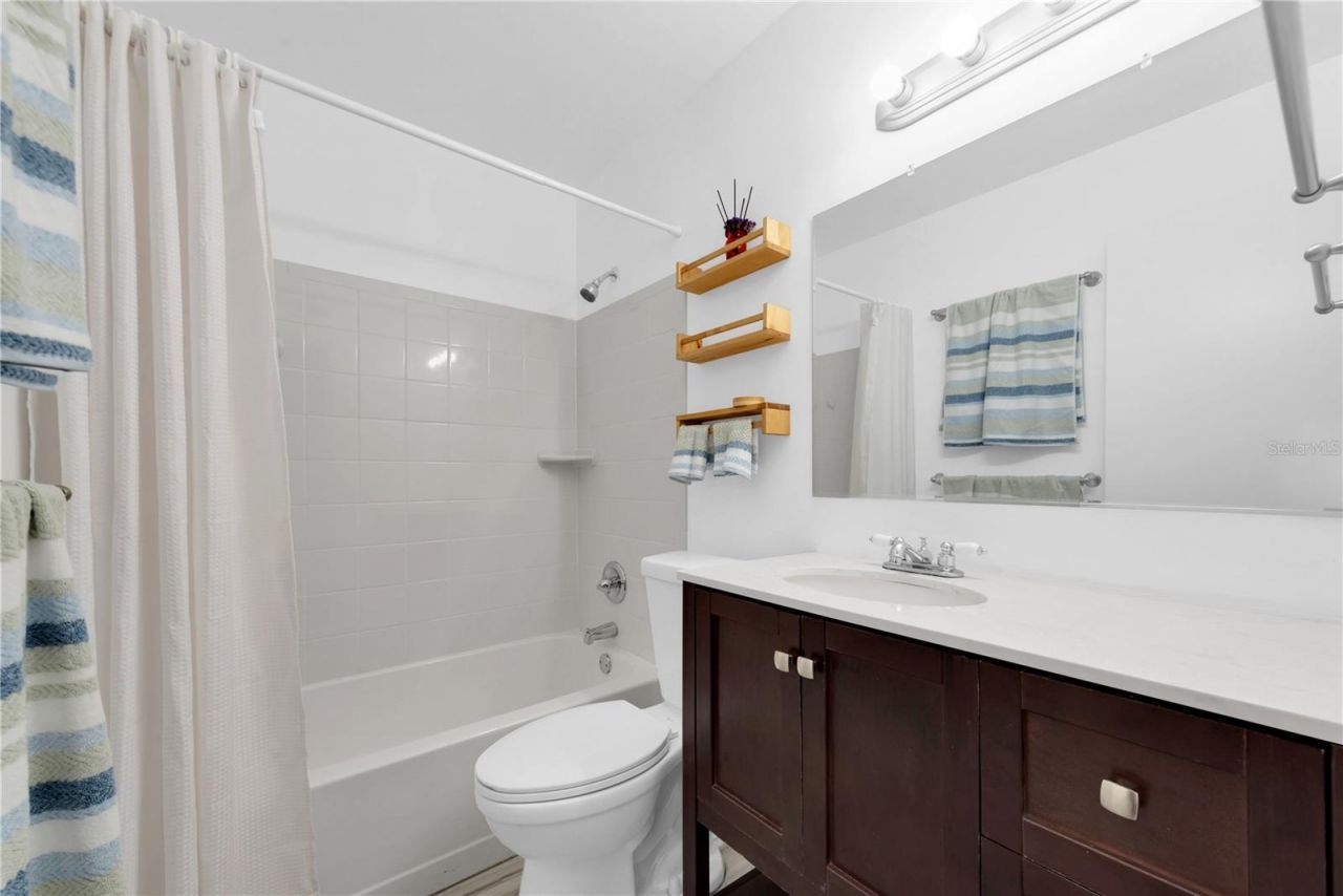 6266 1st Avenue S, Unit 5, Saint Petersburg, FL 33707 Photo