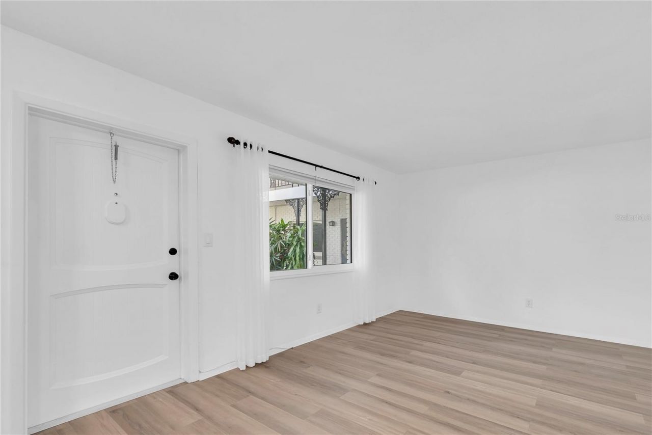 6266 1st Avenue S, Unit 5, Saint Petersburg, FL 33707 Photo