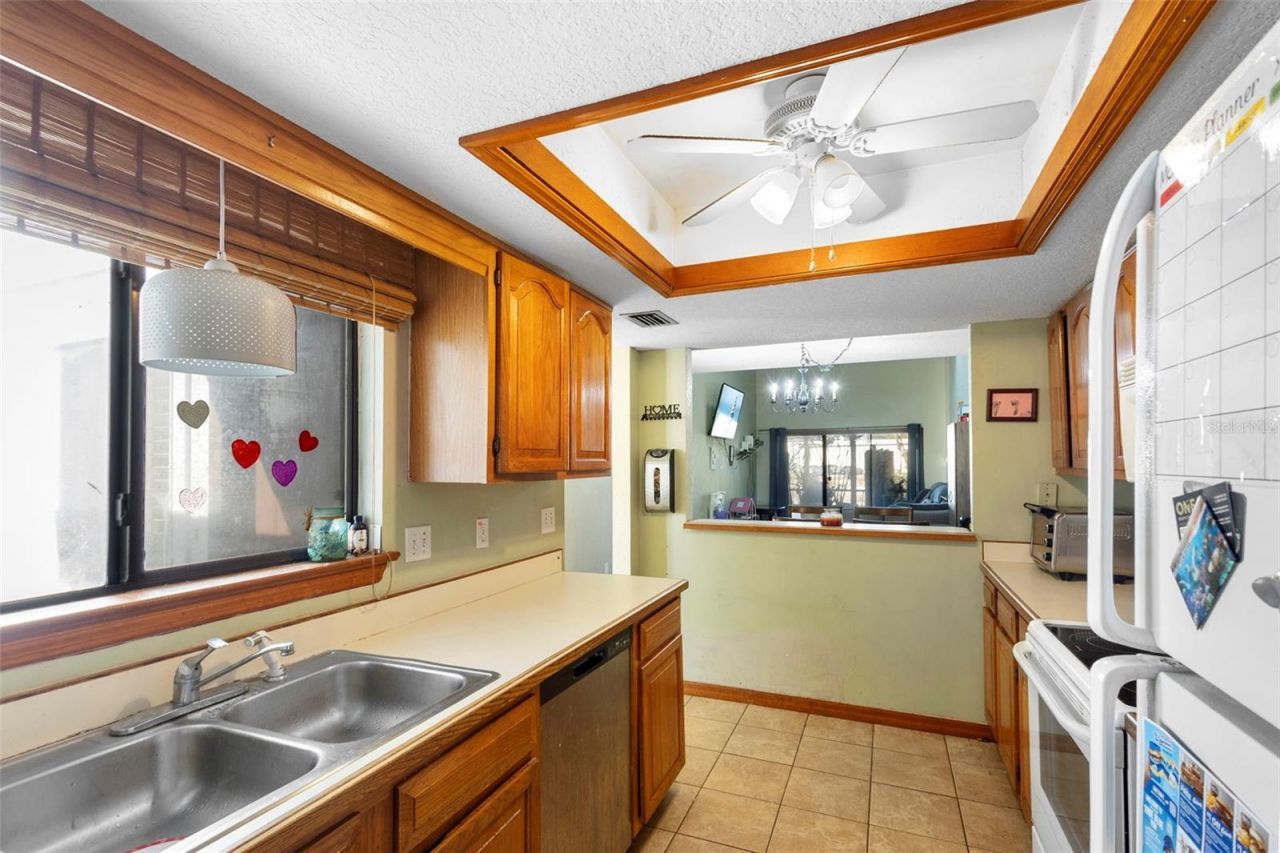 347 W Castlewood Lane, New Smyrna Beach, FL 32168 Photo