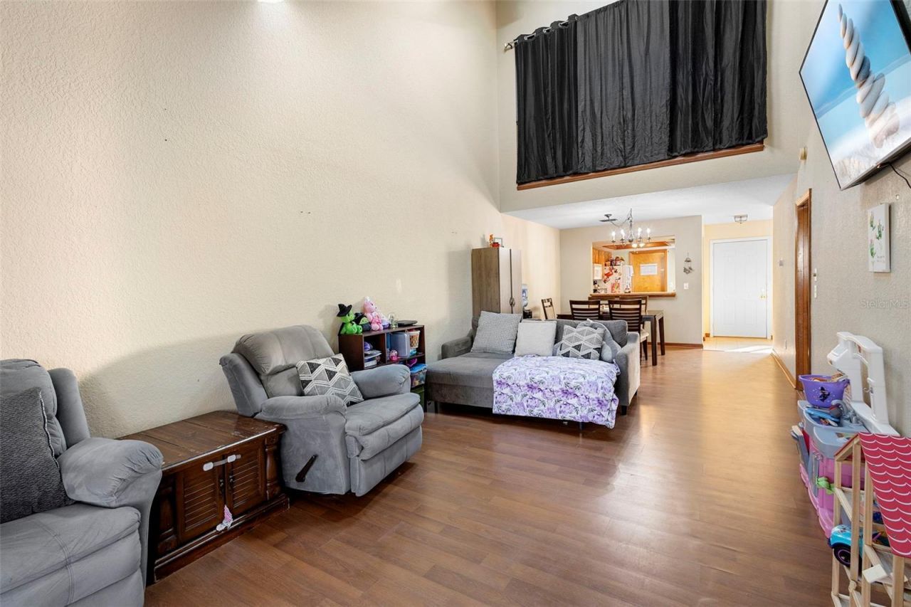 347 W Castlewood Lane, New Smyrna Beach, FL 32168 Photo