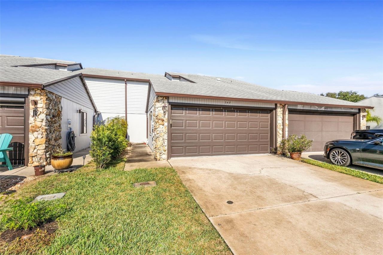 347 W Castlewood Lane, New Smyrna Beach, FL 32168 Photo