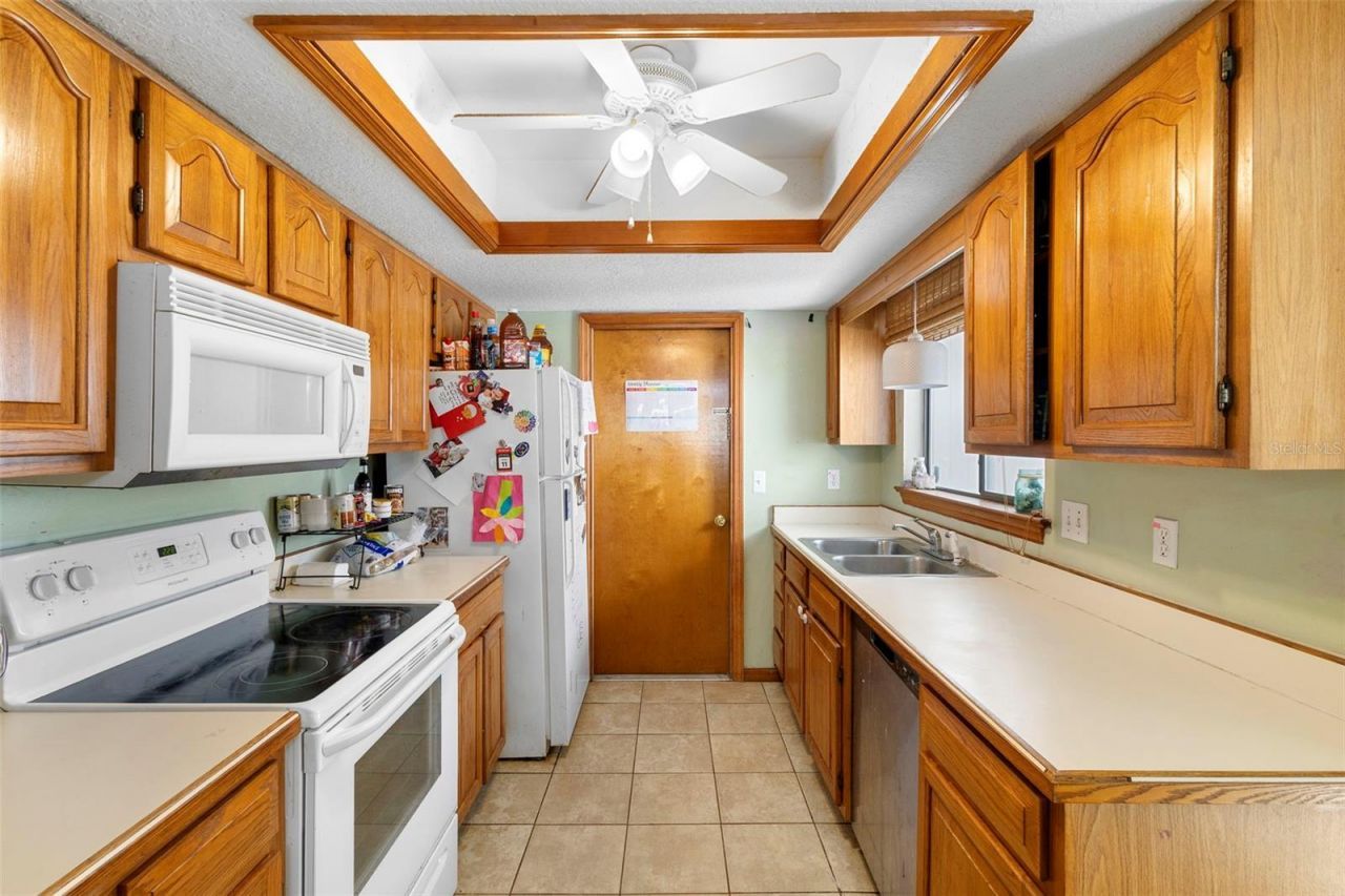 347 W Castlewood Lane, New Smyrna Beach, FL 32168 Photo