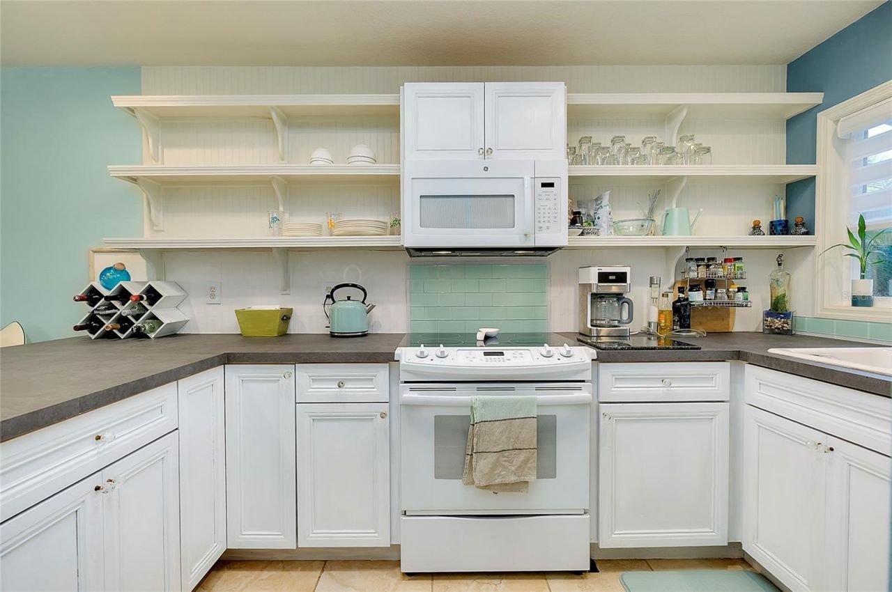 4234 Gulf Of Mexico Drive, Unit U1, Longboat Key, FL 34228 Photo