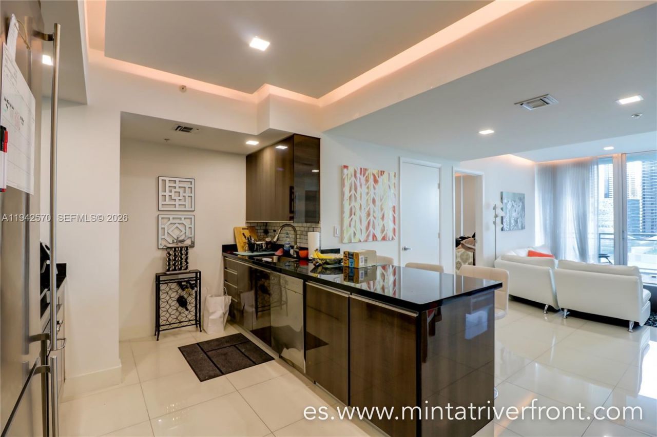 92 SW 3rd St, Unit 1902, Miami, FL 33130 Photo