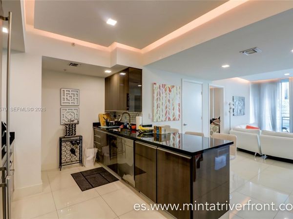 92 SW 3rd St, Unit 1902, Miami, FL 33130