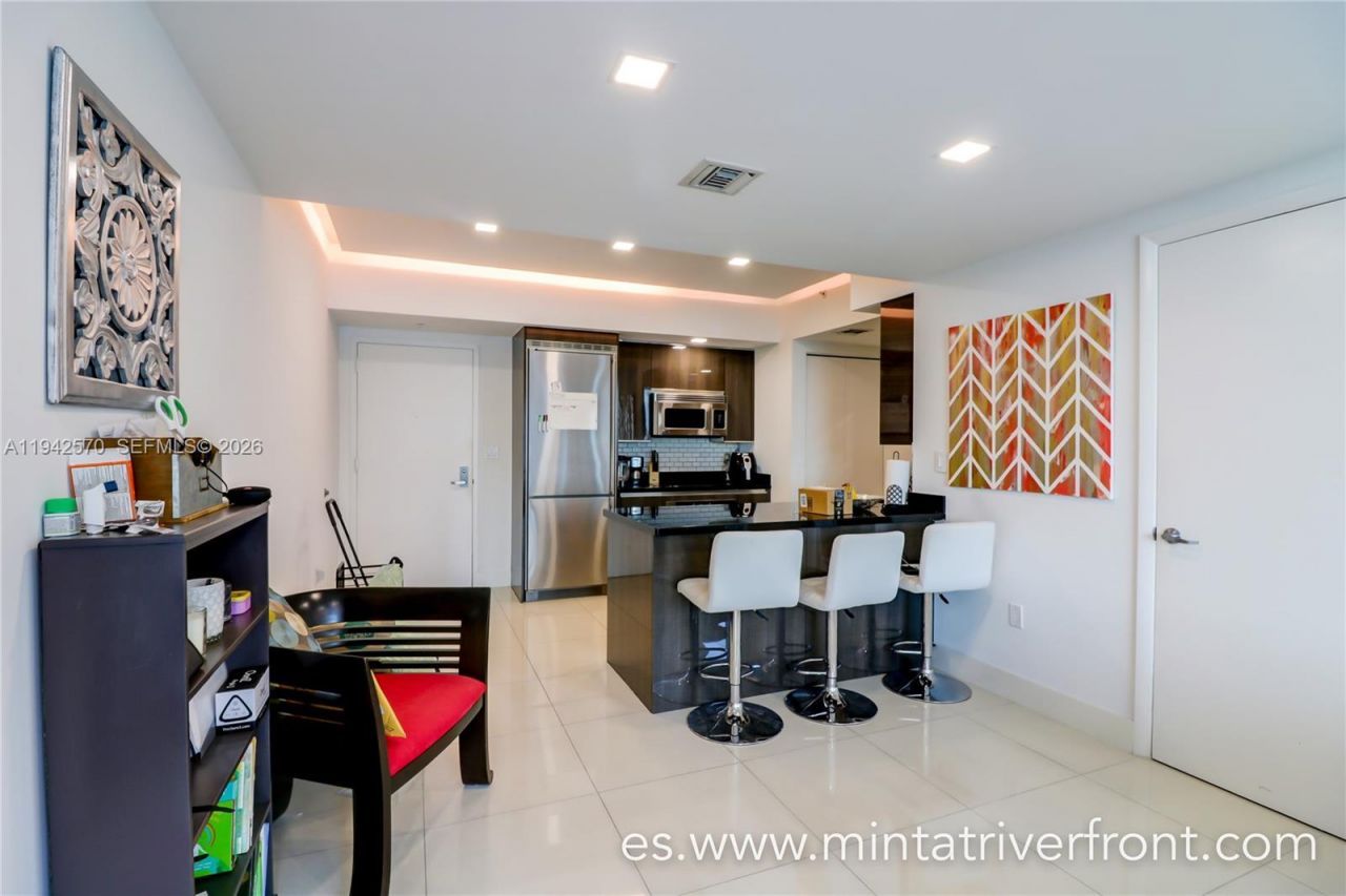 92 SW 3rd St, Unit 1902, Miami, FL 33130 Photo