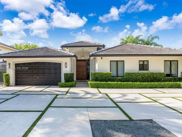 15818 SW 97th Ter , Miami, FL 33196