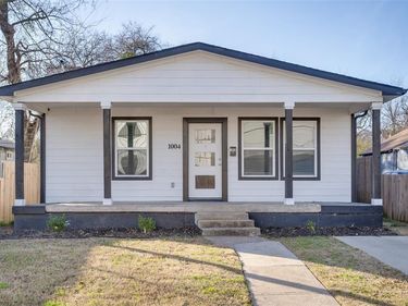 1004 Muncie Avenue, Dallas, TX 75212