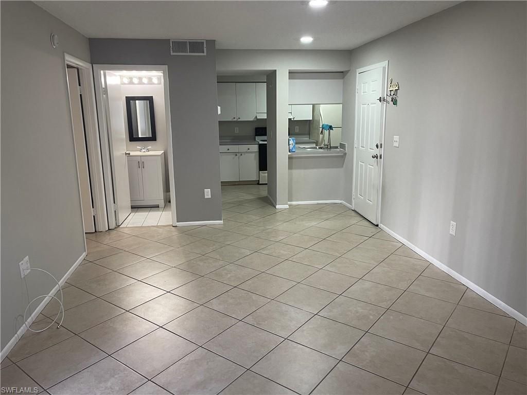 3405 Winkler Ave, Unit 207, Fort Myers, FL 33916 Photo