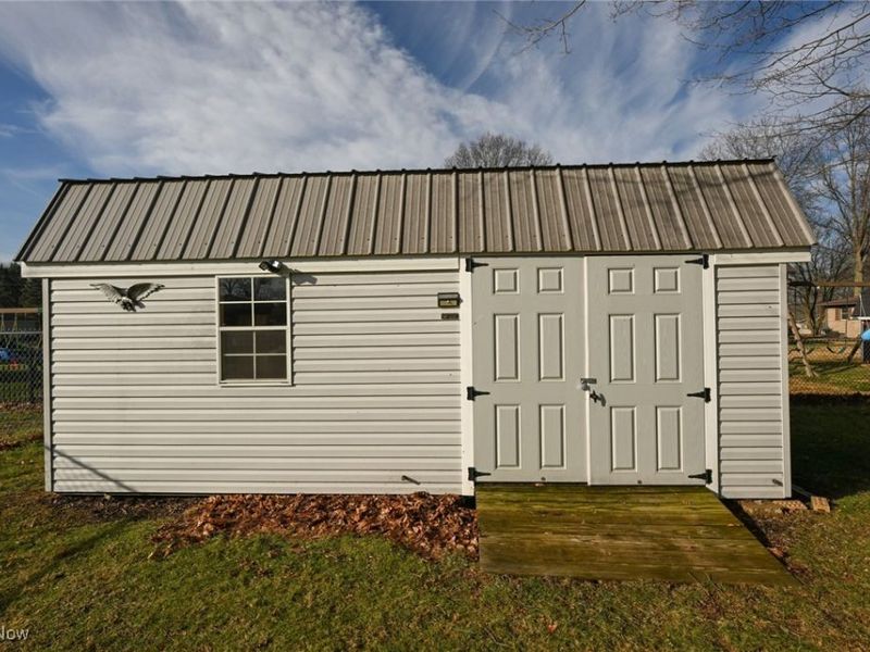 5042 Laddie Drive, New Franklin, OH 44319 Photo 10