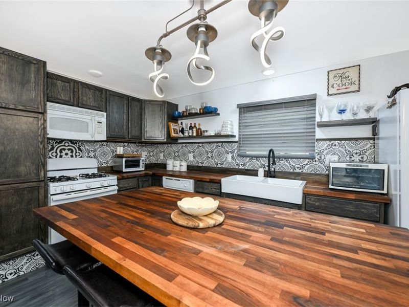 5042 Laddie Drive, New Franklin, OH 44319 Photo 23