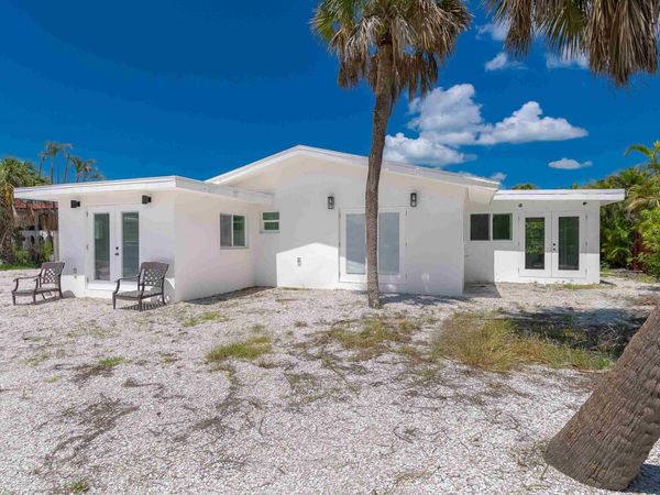 450 Birdsong Pl, Sanibel, FL 33957
