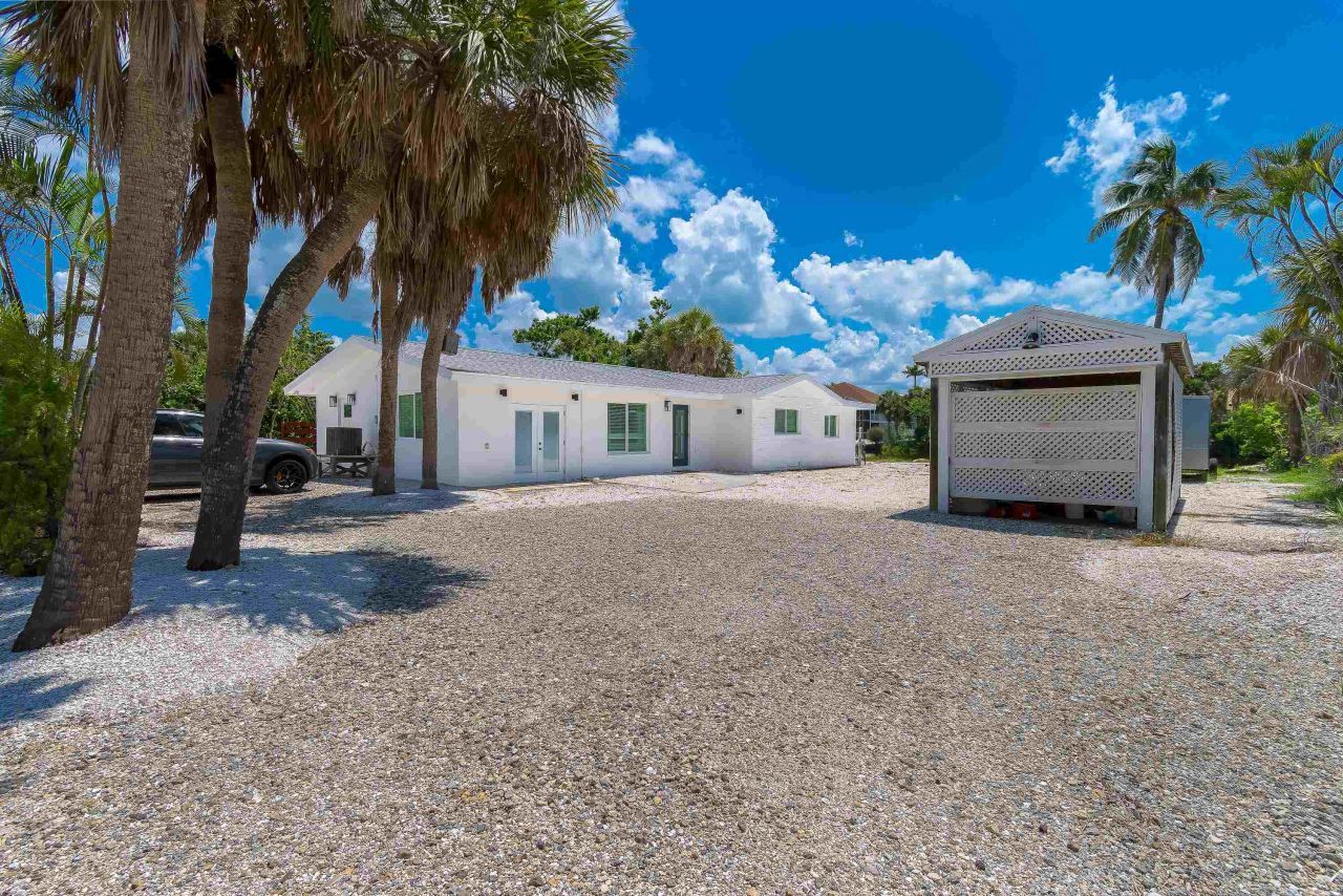 450 Birdsong Pl, Sanibel, FL 33957 Photo
