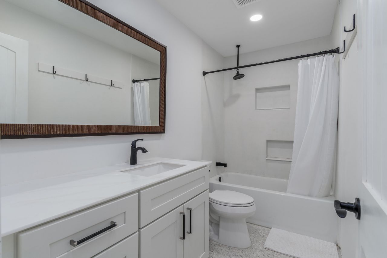 450 Birdsong Pl, Sanibel, FL 33957 Photo