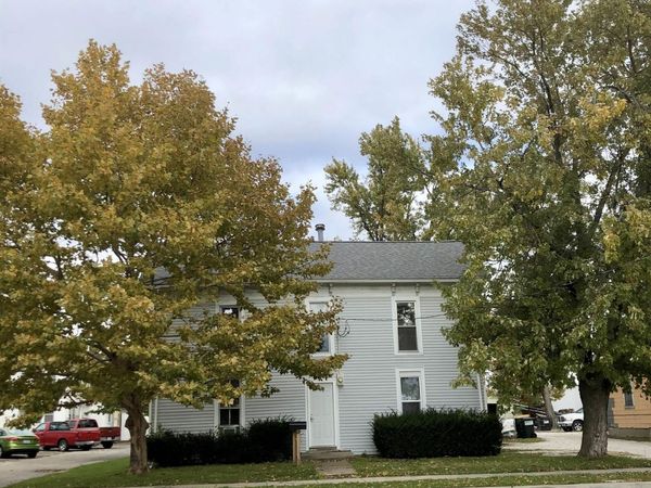 104 E Boston Ave, Indianola, IA 50125