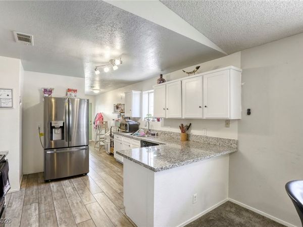 729 Concrete Court , Las Vegas, NV 89110