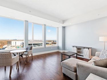400 W North Street, Unit 1214, Raleigh, NC 27603