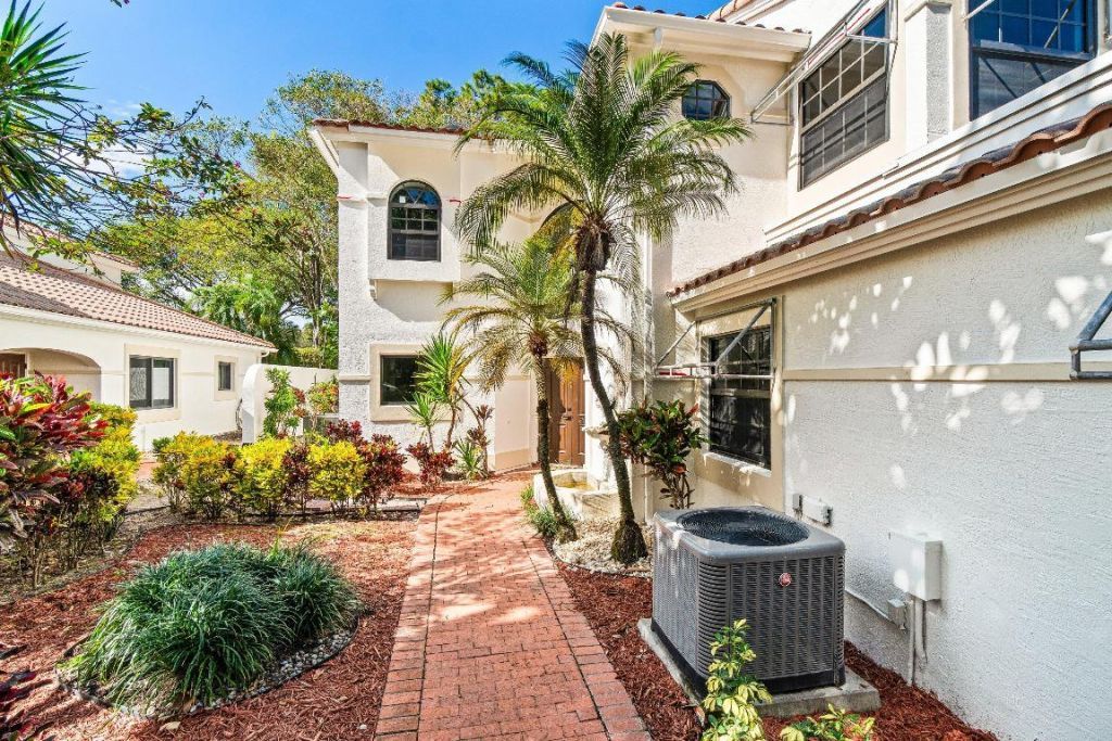 22548 Caravelle Circle, Unit 22548, Boca Raton, FL 33433 Photo