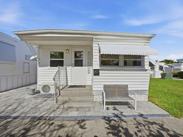 21 Hibiscus Drive, Unit I, Briny Breezes, FL 33435