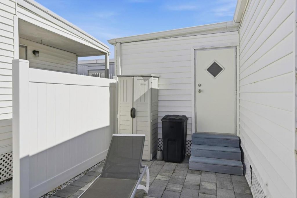 21 Hibiscus Drive, Unit I, Briny Breezes, FL 33435 Photo