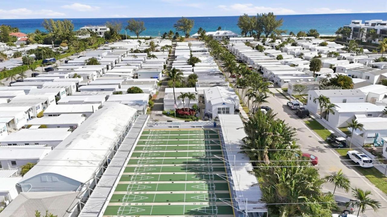 21 Hibiscus Drive, Unit I, Briny Breezes, FL 33435 Photo