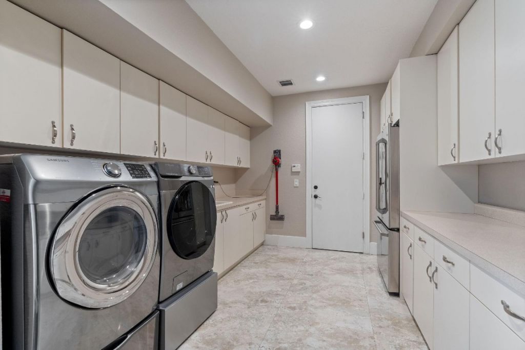 11382 Redberry Drive, Davie, FL 33330 Photo