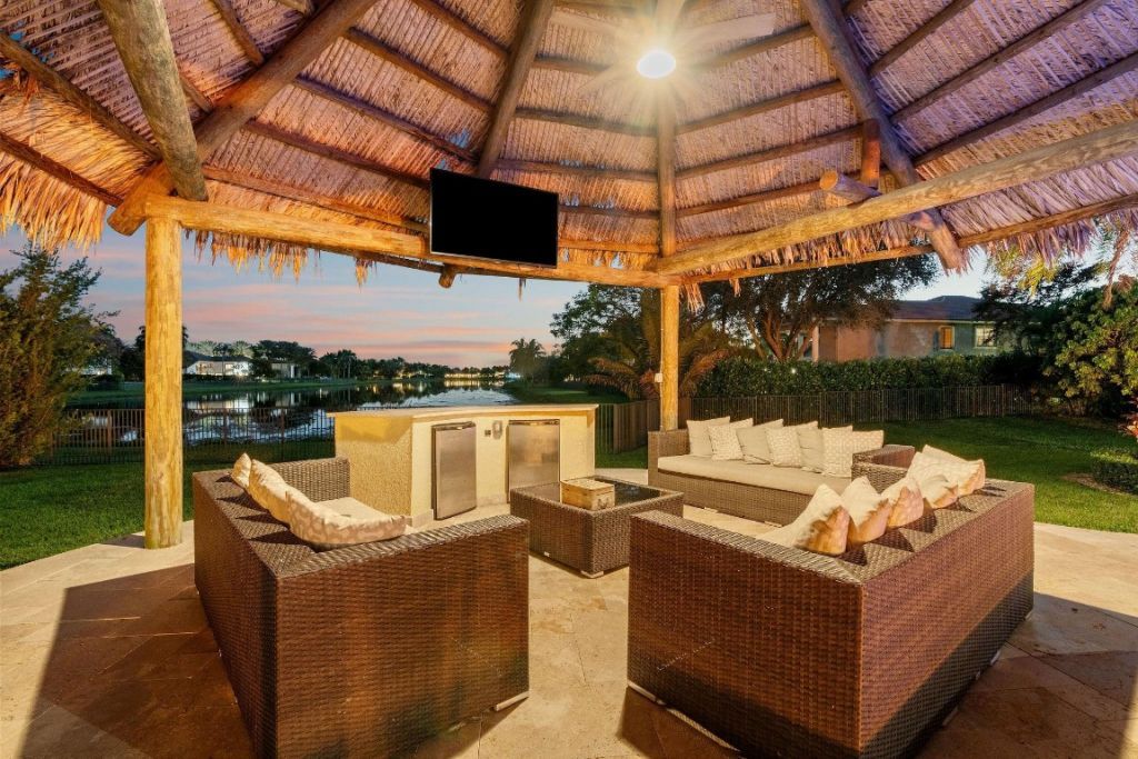 11382 Redberry Drive, Davie, FL 33330 Photo