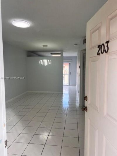 2310 W 74th St, Unit 203, Hialeah, FL 33016 Photo