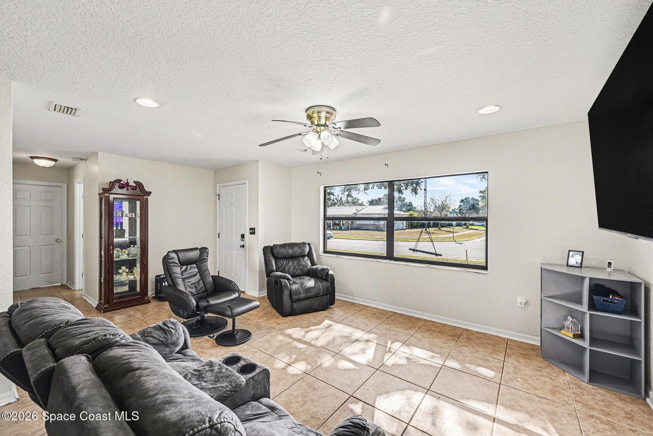 1584 Gardner Dr Drive, Melbourne, FL 32935 Photo