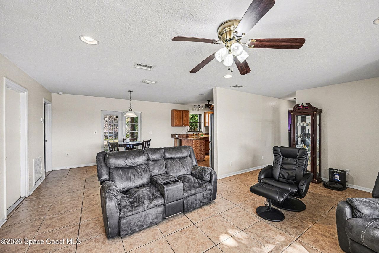 1584 Gardner Dr Drive, Melbourne, FL 32935 Photo